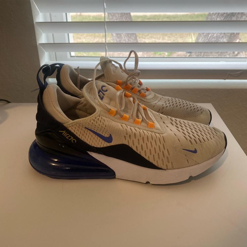 Nike Women's Air Max 270 Beige and Blue Sneakers